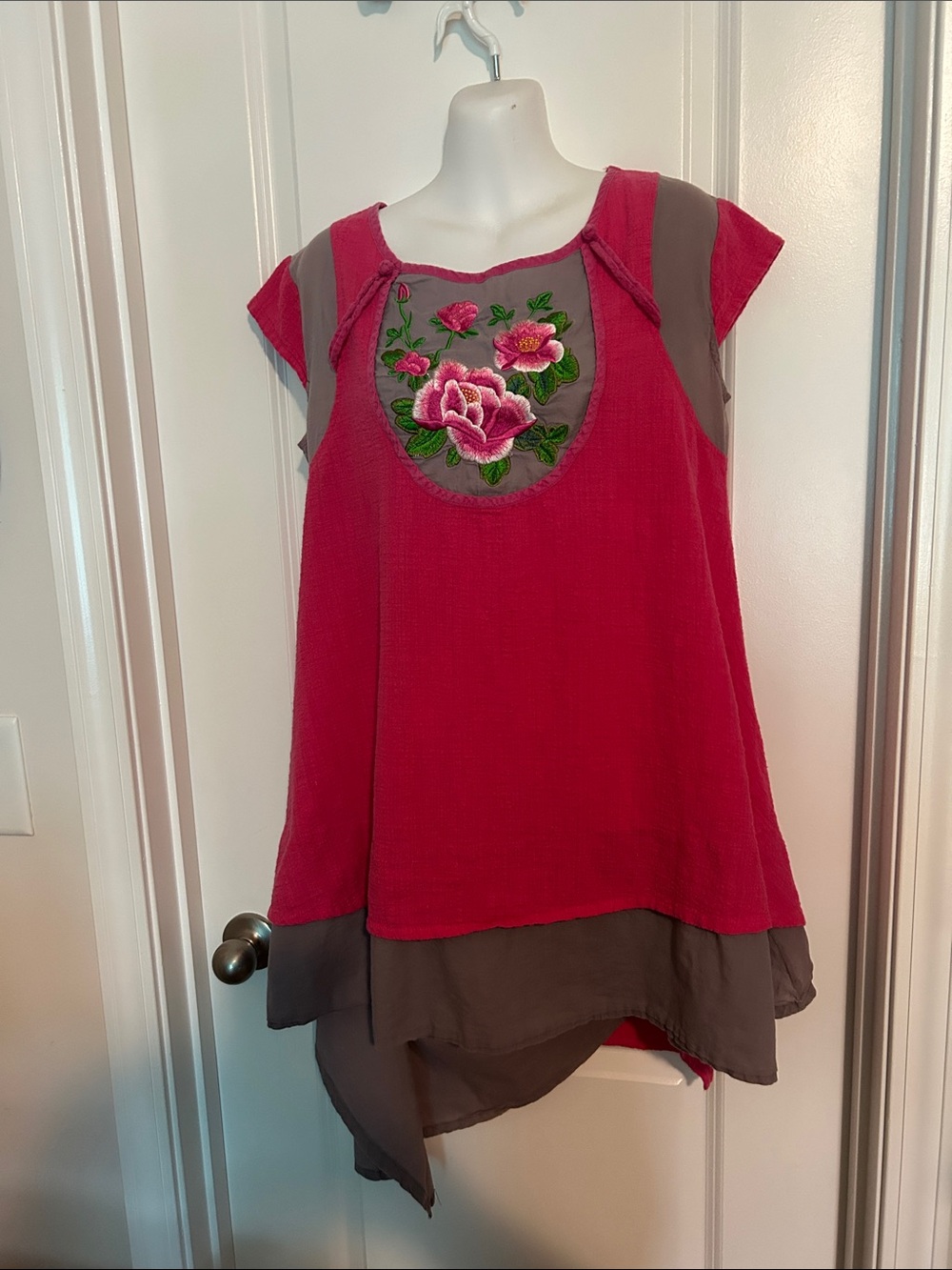 Fuchsia/Grey asymmetrical Tunic dress with Floral Embroidery size large